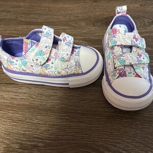 Converse Girls NWOT